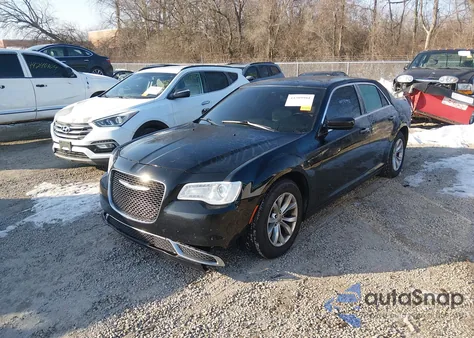 2015 Chrysler 300 Limited z USA, uszkodzony, nr VIN 2C3CCAAG2FH891794